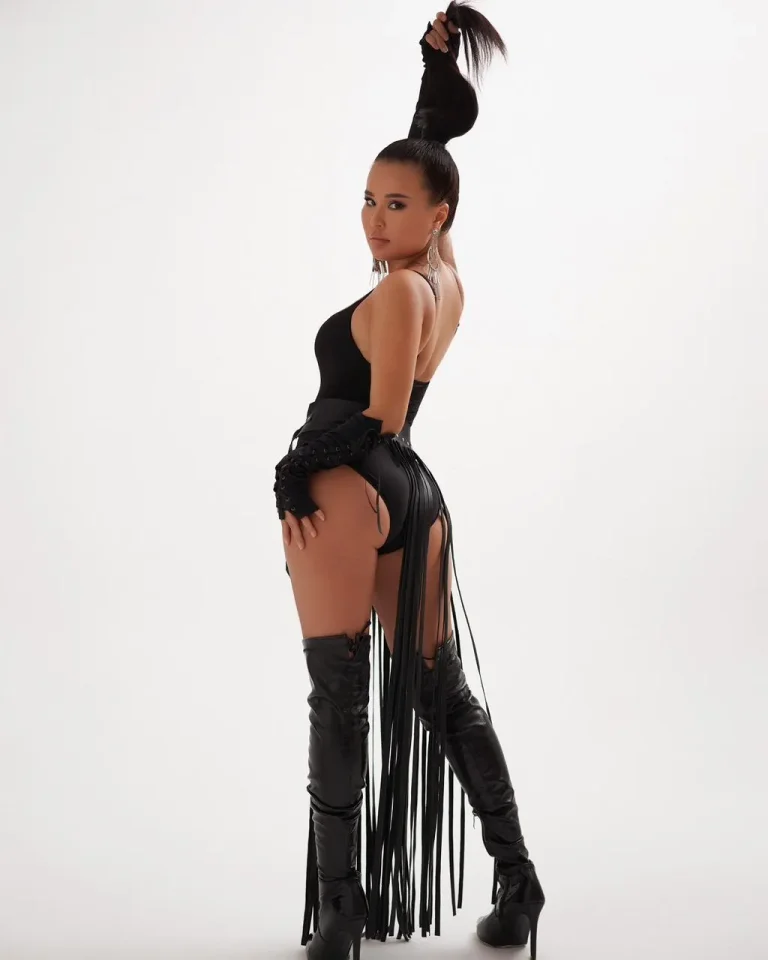 Aisha — escort photo 2