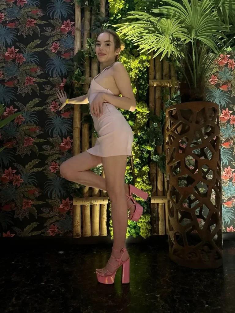 Zhenya — escort photo 4