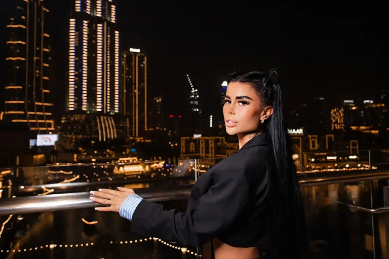 Elli — escort photo 6