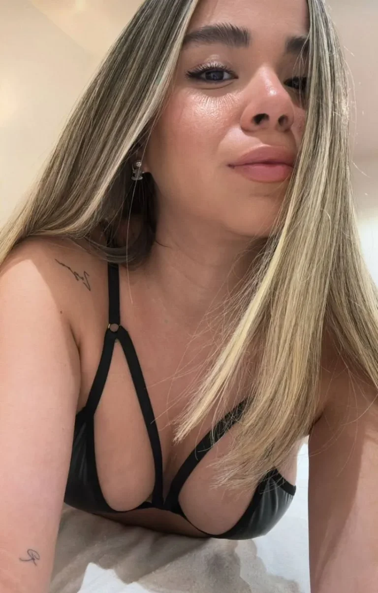 Lana Prado — escort photo 5