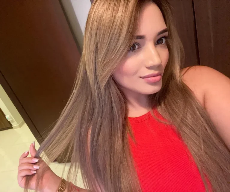 Lucia — escort photo 3