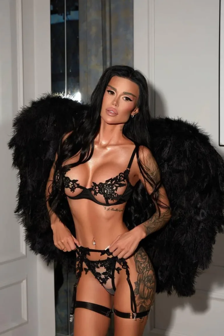 Milania — escort photo 2