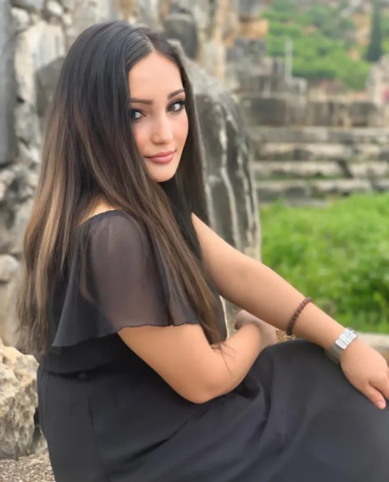 Gloriana — escort photo 2
