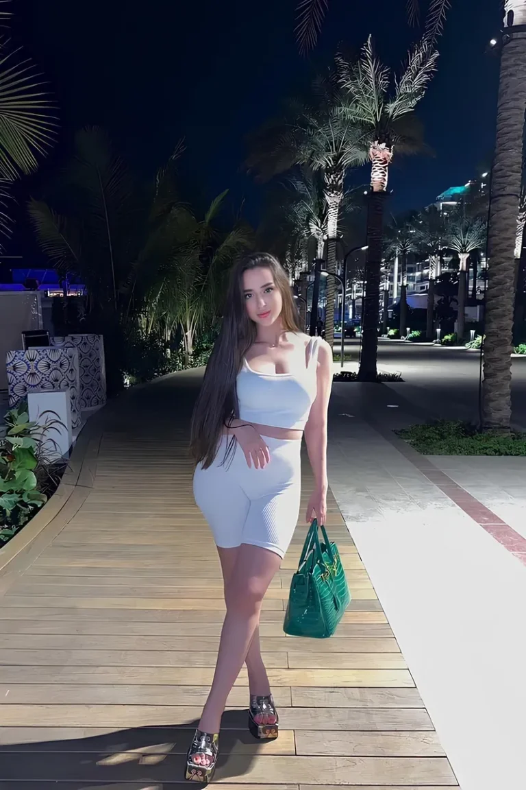 Farida — escort photo 2
