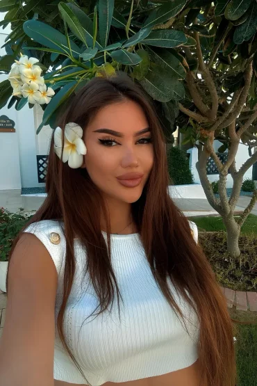 Diana - Escort in Dubai