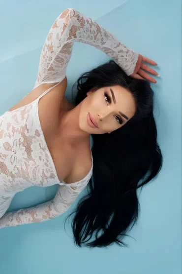 Kamilla - Escort in Dubai