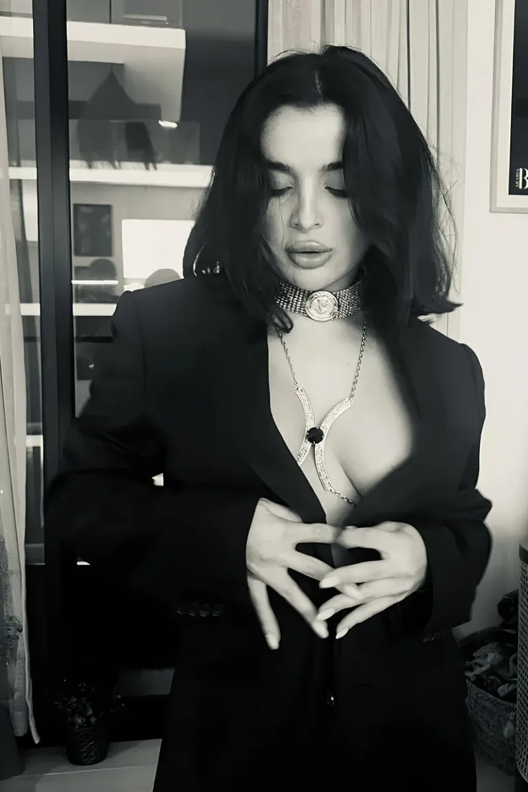 Delilah — escort photo 3