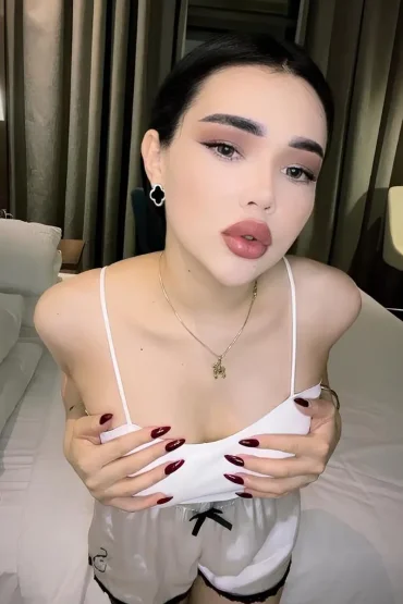 Maya - Escort in Abu Dhabi