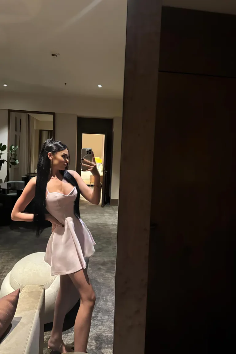 Leora — escort photo 4