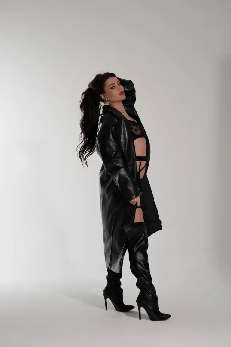 Amina — escort photo 4